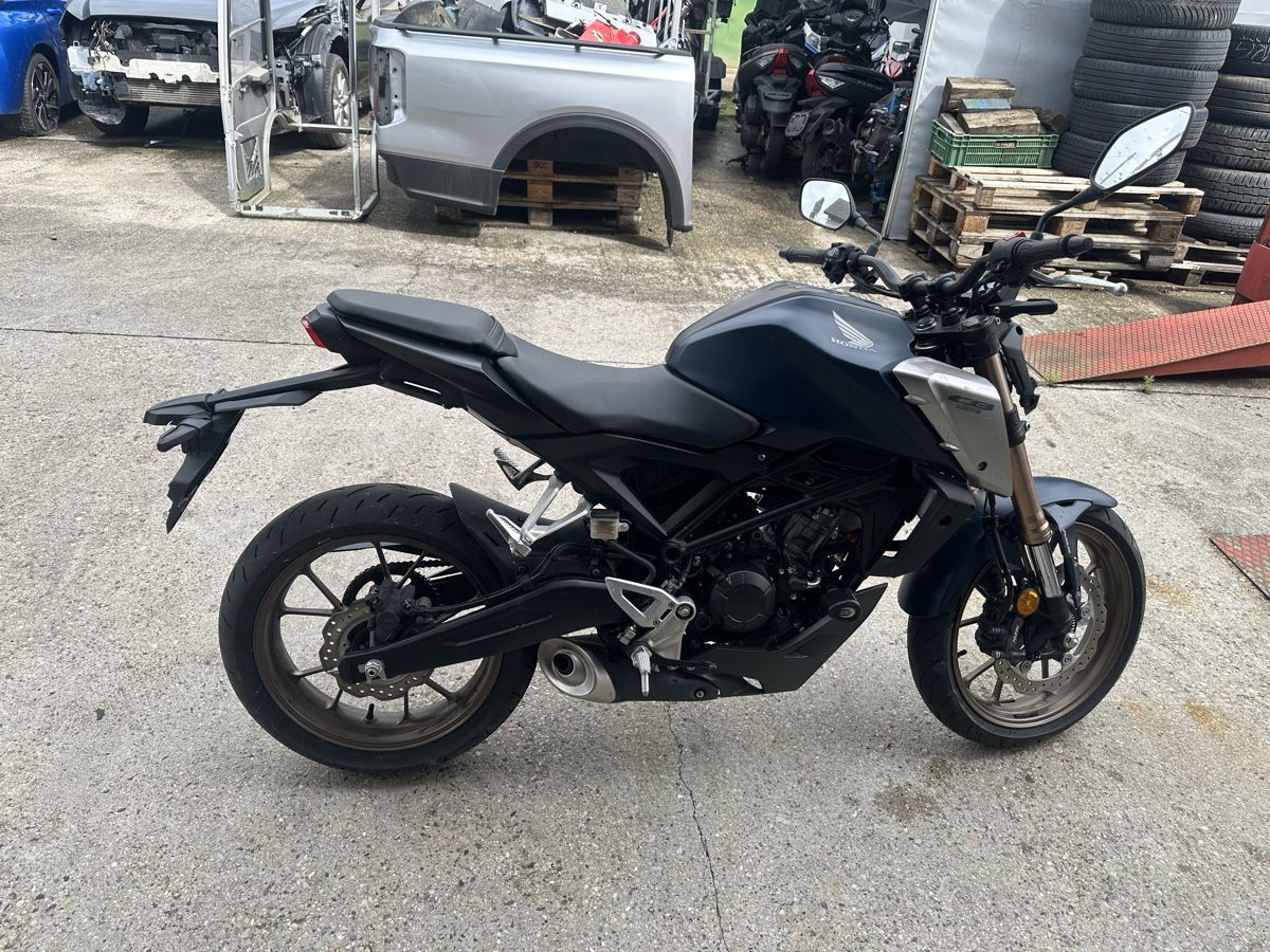Honda Strada: Honda CB – Difettoso da Treycovagnes venduto da Campingcar65 1