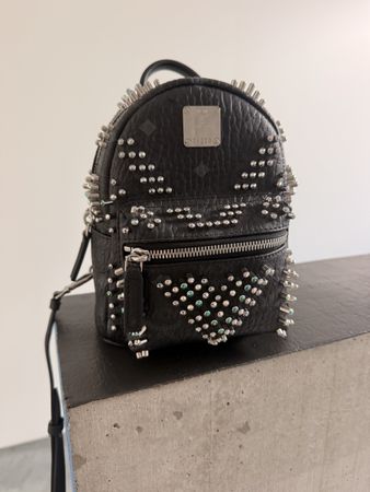 Original MCM Stark Mini Backpack Schwarz – Crystal Studs – T