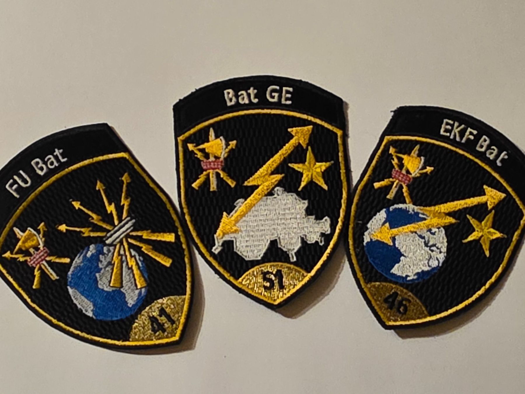 Schweizer Armee Placchette & Badge: Trio Abzeichen GE  FU  EKF Stab Gold – Nuovo (secondo la descrizione) da Nyon venduto da freetoys08