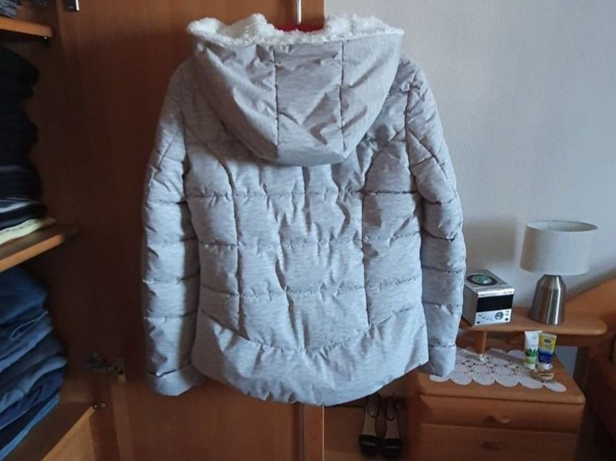 Giacche: Warme Jacke Gr.38 – Usato da Staffelbach venduto da anit77 1