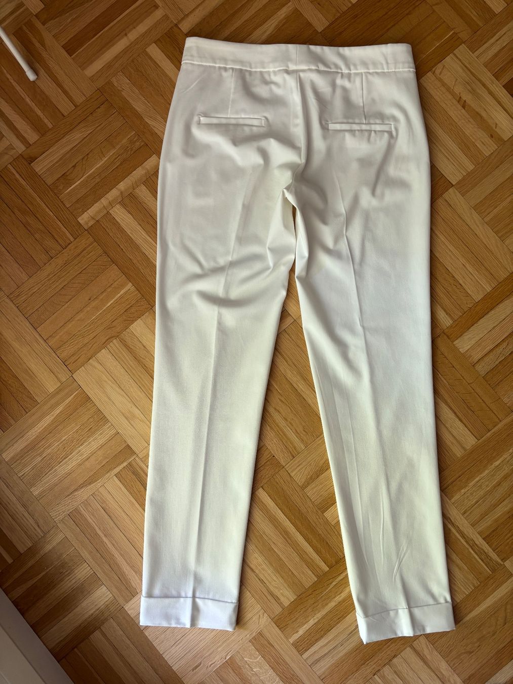 Mango Pantalons: MANGO cremefarbene Hose Gr. 32 – D'occasion à Egg b. Zürich par chimago 1