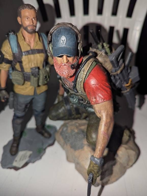 Statuette: PRIZE FÜR ZWE! NOMAD (Anthony Perryman) ,Brian Johnson – Usato da Uster venduto da dej_8dlb 3