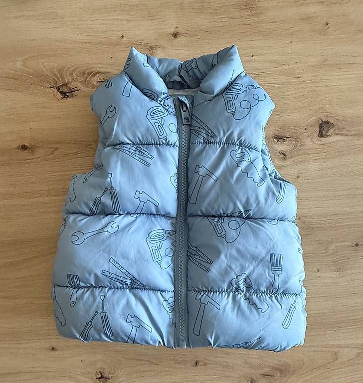 Altro abbigliamento per bambino: Gilet Grösse 86/92 von Sfera – Usato da Stettfurt venduto da Annili87