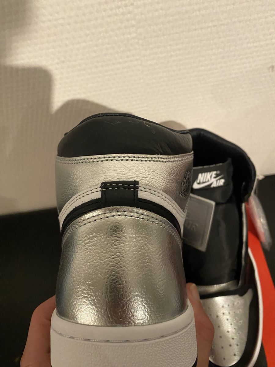 Jordan Scarpe da uomo: Jordan 1 silver toe – Nuovo e nell'imballaggio originale da Obersteckholz venduto da aureljonas 2