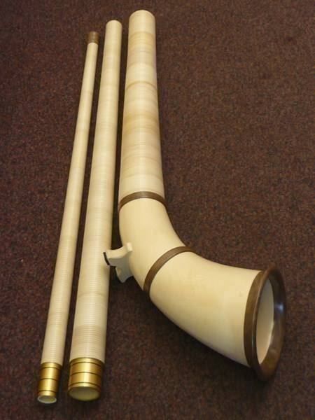 Strumenti musicali: Original Schweizer Alphorn – Nuovo e nell'imballaggio originale da Davos-Platz venduto da musikhauskollegger