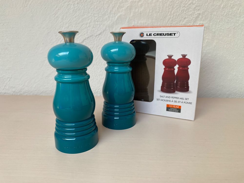 Elegantes Le Creuset Salz Und Pfeffermã¼hle Bilder