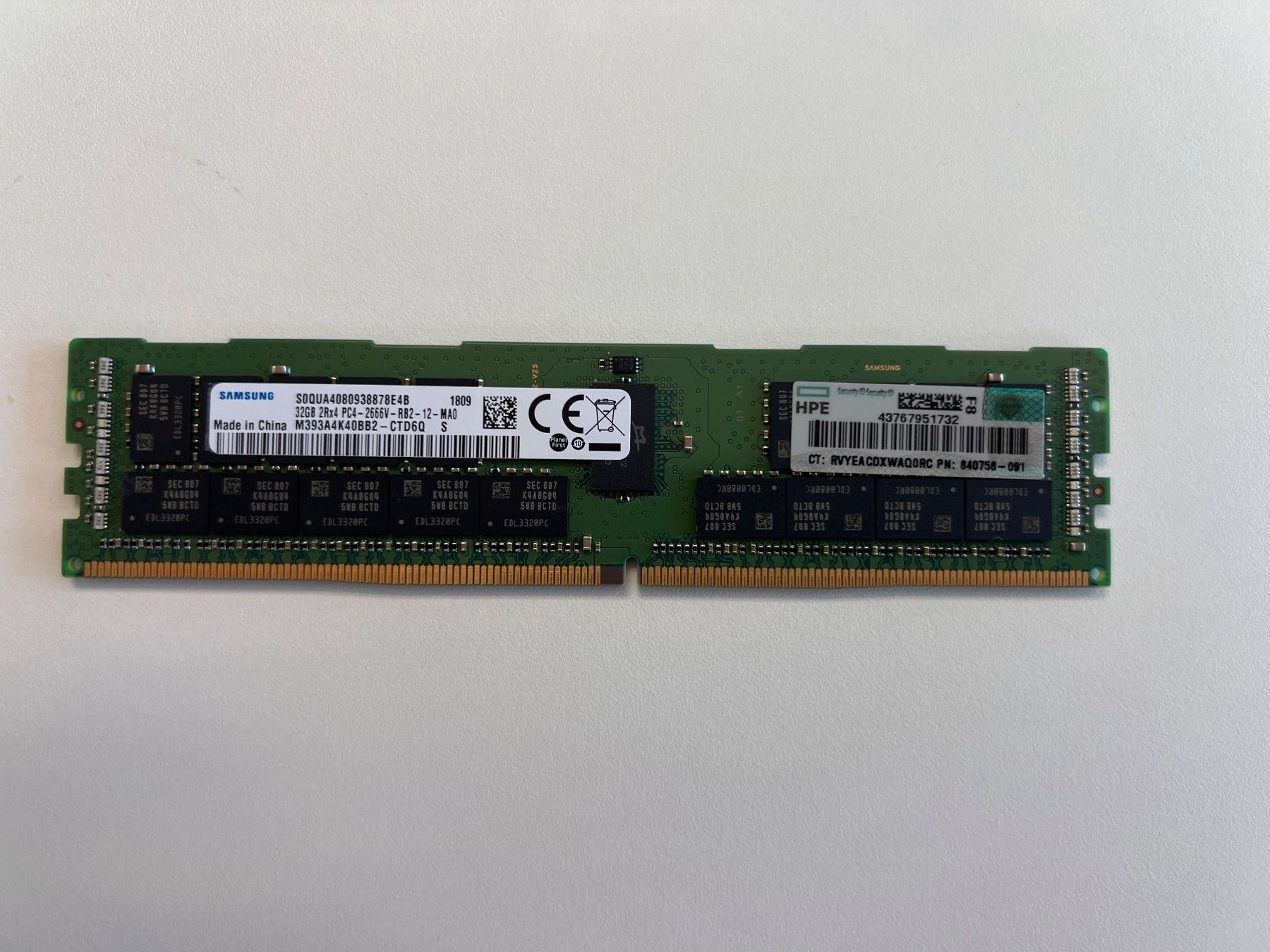 Samsung Memoria / RAM: 32GB Samsung Original HPE RDIMM DDR4 ECC 2666V RAM Server – Usato da Bulle venduto da koh_62hn