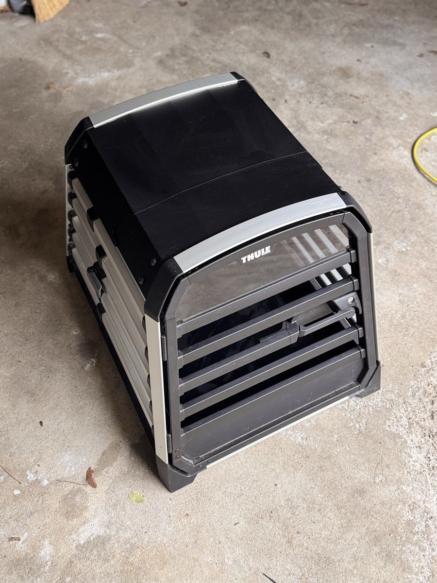 Gabbie, trasporto & Sicurezza: Hundetransportbox Thule wenig gebraucht – Usato da Basel venduto da phf4058 6