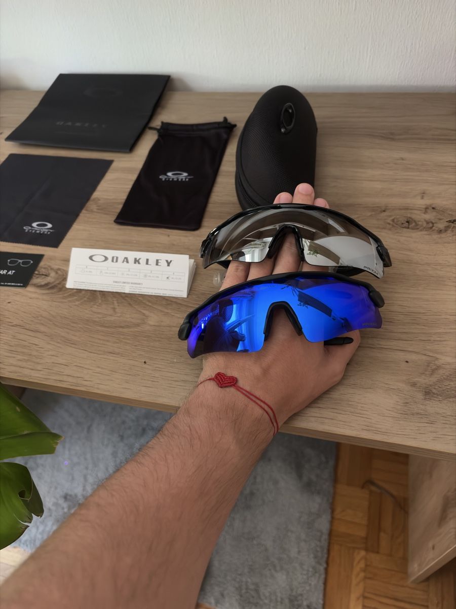 Occhiali & Lenti: 2x Oakley Radar EV Glasses – Nuovo e nell'imballaggio originale da Meyrin venduto da silencator
