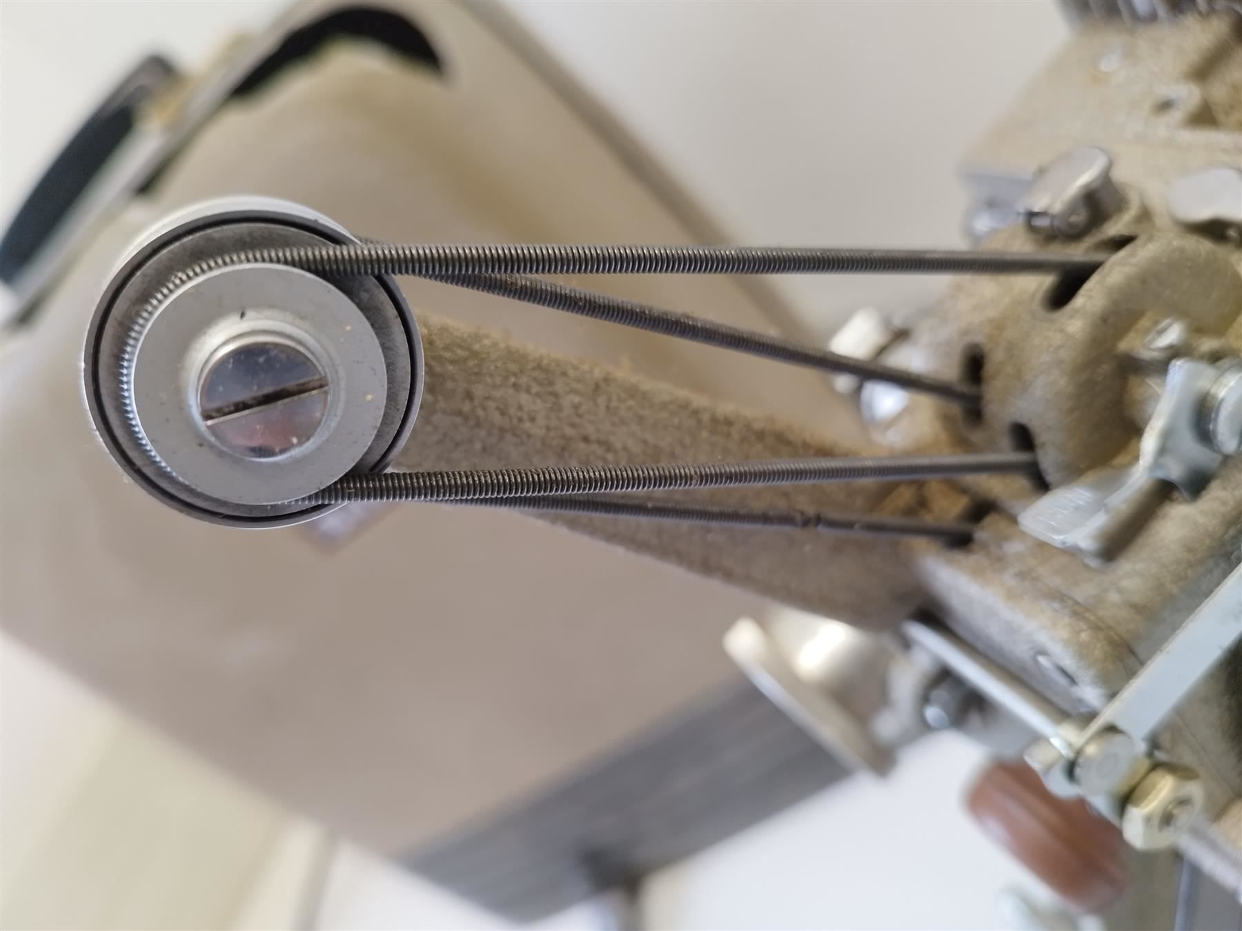 Proiettori: Bell Howell 16mm Projektor – Difettoso da Niederdorf venduto da LeptonAG 6
