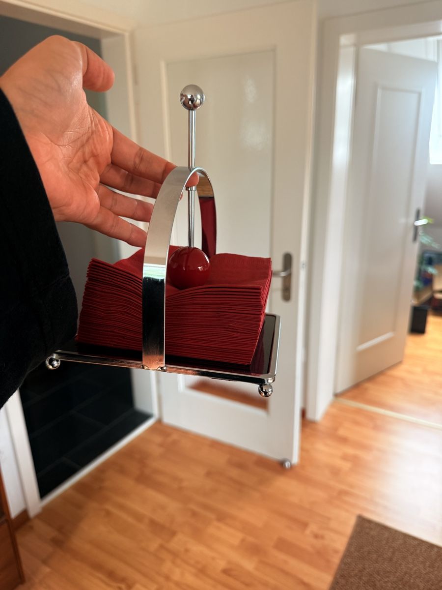 Supporti a parete: Serviettenhalter Mid Century / Space Age – Usato da Ostermundigen venduto da FormFund 1
