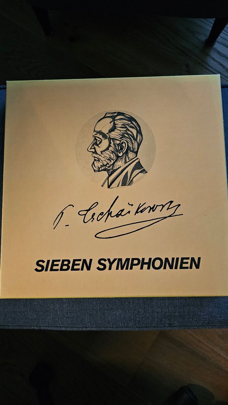 Schallplatten: Tchaikowsky - Sieben Symphonien - Vinyl Schallplatten Box – Gebraucht aus Sirnach von windrad65