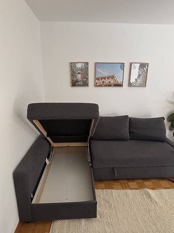 Sofas: Ecksofa mit Bettfunktion in dunkelgrau – D'occasion à Wil SG par aoertig 2