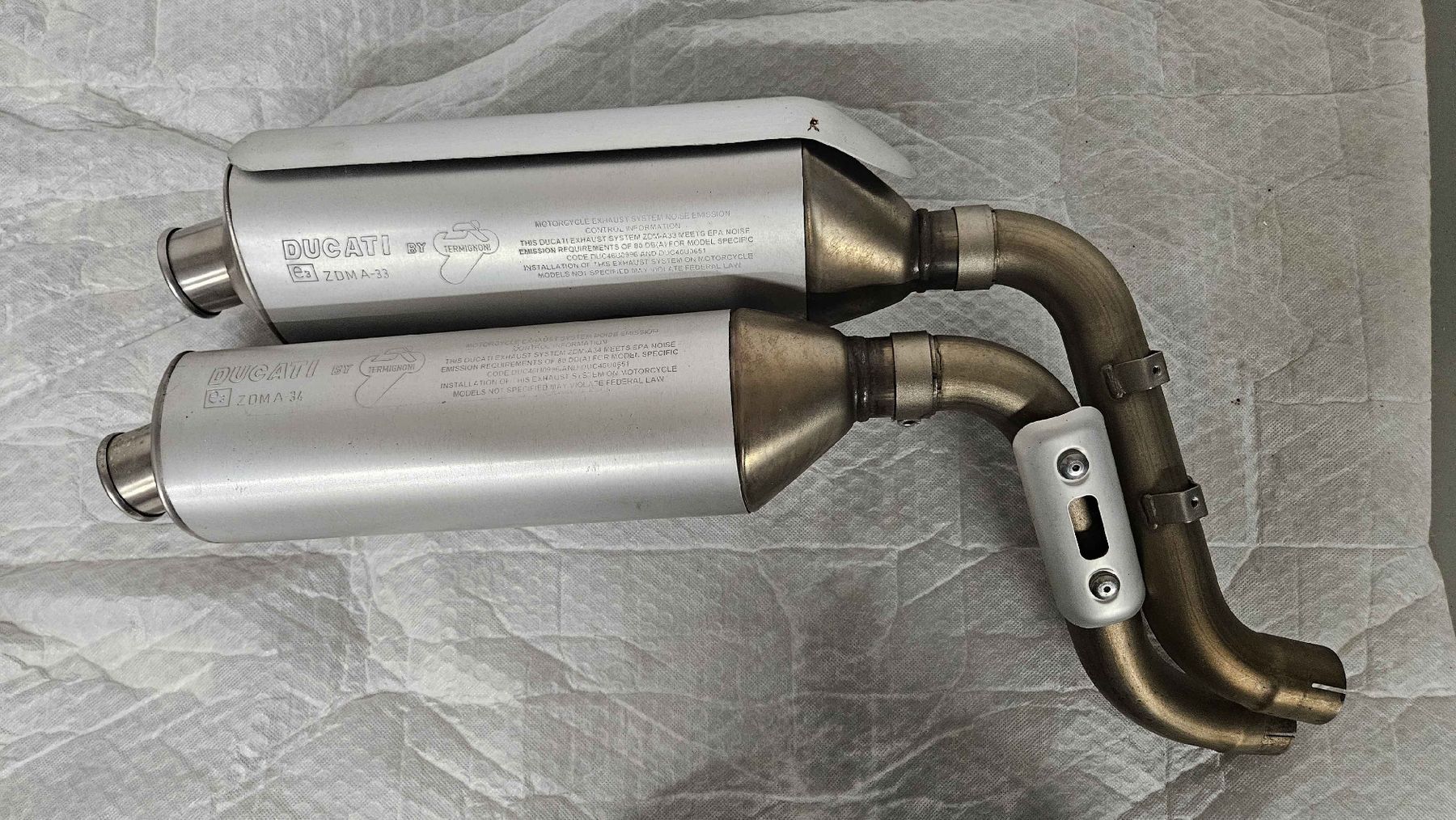 Ducati Échappements: OEM Endschalldämpfer Set Ducati MS4R Termignoni – D'occasion à Maseltrangen par Y1234