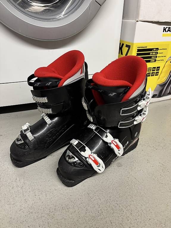 Nordica Chaussures hommes: Skischuhe gebraucht 40.5-41 oder 26-26.5 – D'occasion à Würenlos par Daveness