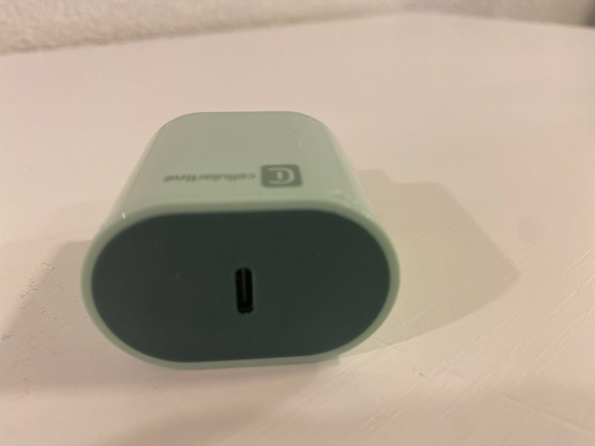 Caricabatterie: Cellularline Ladegerät mit USB-C – Usato da Winterthur venduto da Niggita 2