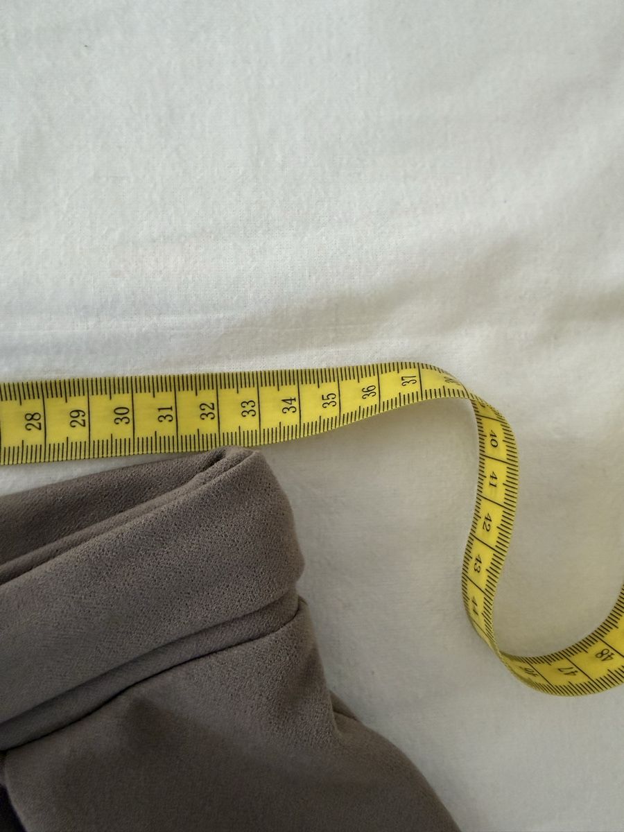 H&M Pantaloni: H&M culottes trousers, size S, Taupe, Spring – Usato da Zürich venduto da jus_sw7l 6