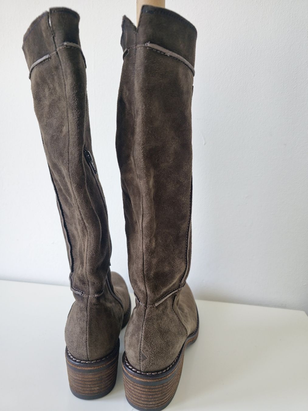 Vic Matié Herrenschuhe: Vic Matie Wildleder Stiefel Gr. 38 – Neu (gemäss Beschreibung) aus Luzern von TausendD 3