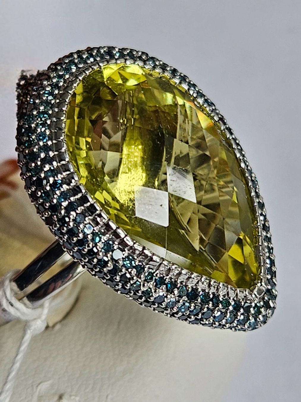 Anelli: Edelstein Fingering mit blauen Diamanten – Nuovo (secondo la descrizione) da Zürich venduto da adriben 1