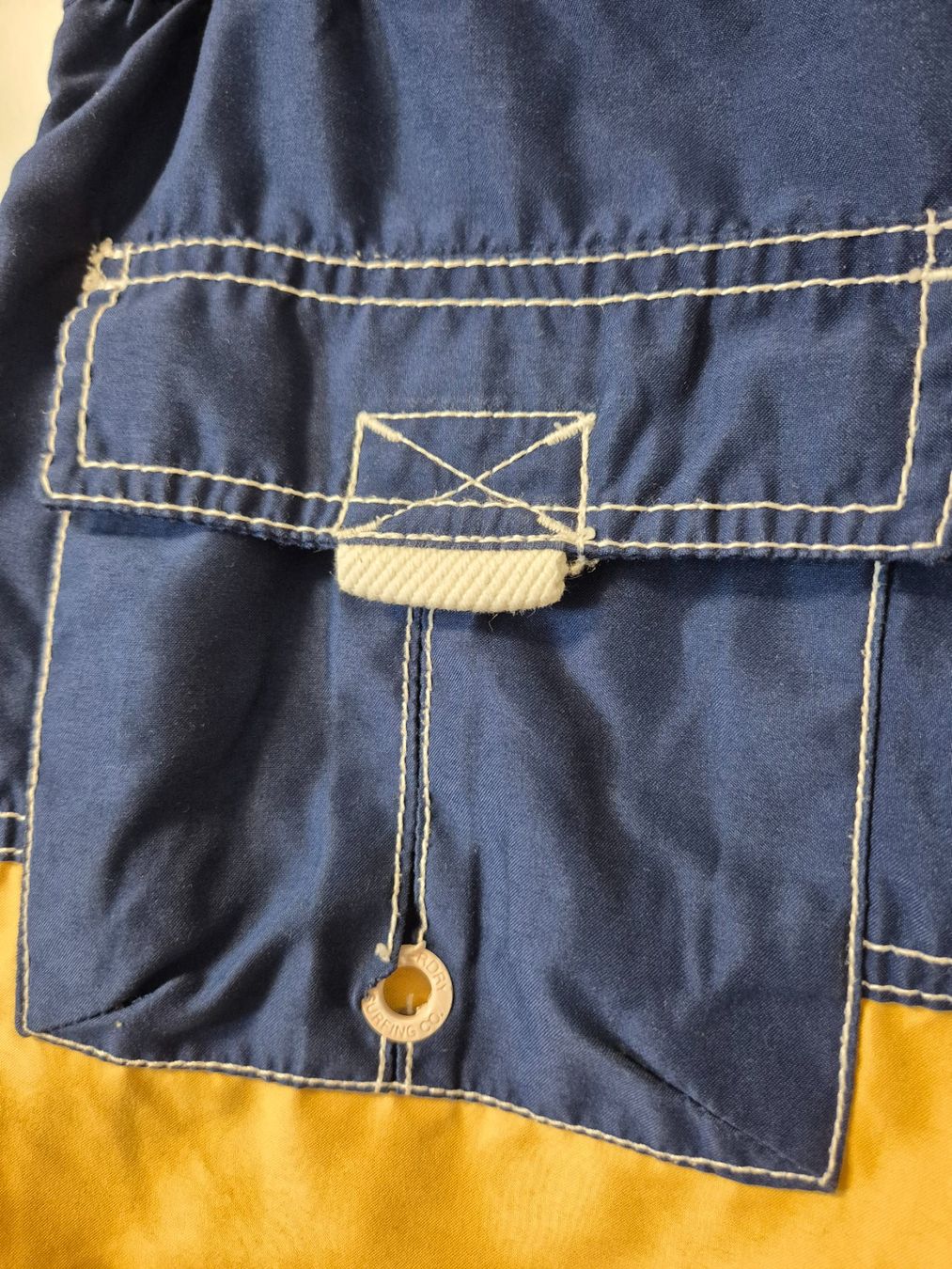 Superdry Pantaloni: SUPERDRY  board shorts   badehose   Grösse M – Usato da Niederweningen venduto da Obson 3