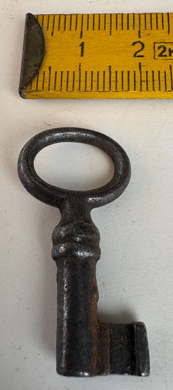 Chiavi: ANTIKER SCHLÜSSEL – Usato da Ostermundigen venduto da wini63 3