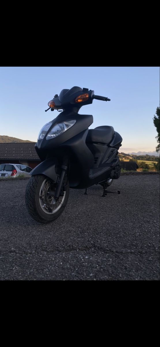 Sym Scooter: Scooter 125cc, excellent état sym, – Usato da Arconciel venduto da Jocelin_ 1