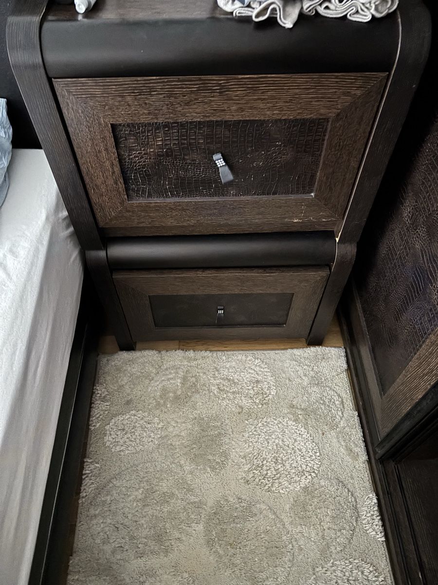 Coiffeuses: Sleeping room cabinets  – D'occasion à Neuchatel par UMY 1