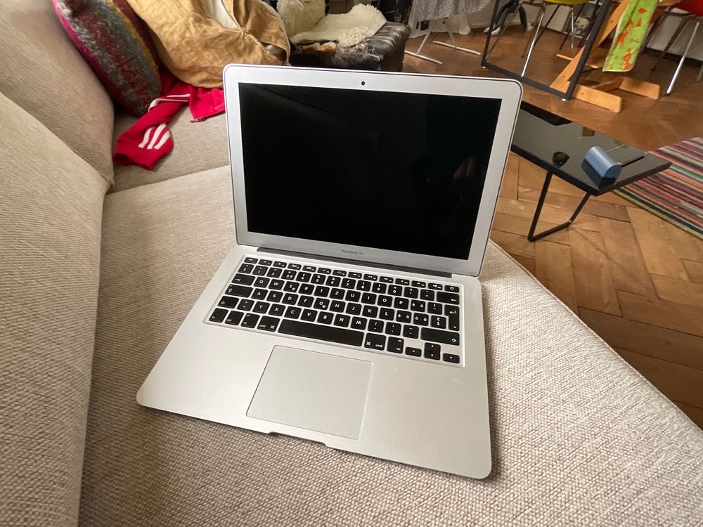 Apple MacBook Air 13" - Early 2015 - 8GB RAM - 256GB SSD | Kaufen auf ...