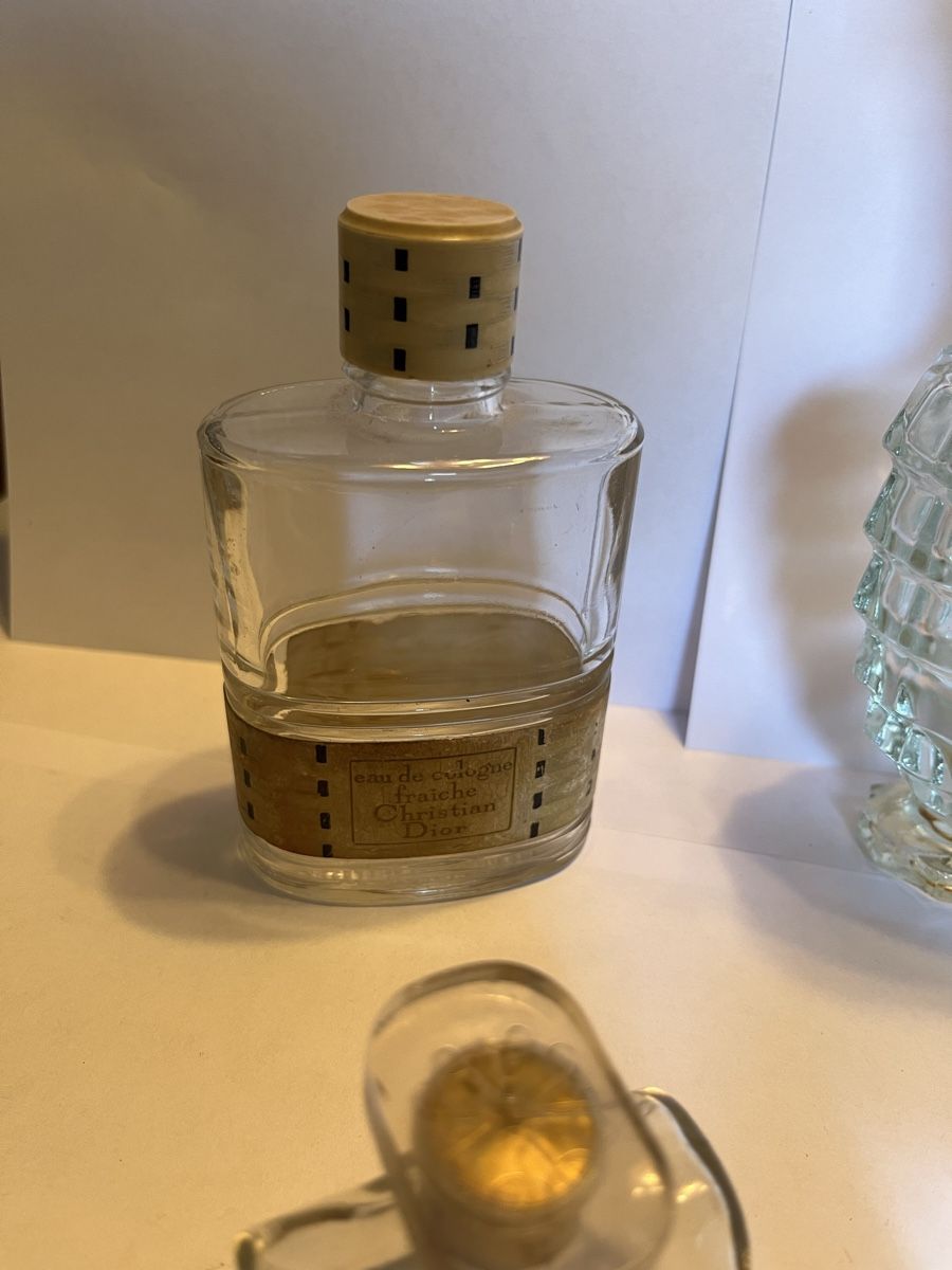 Profumi & Eau de Toilette: Parfümflaschen vintage.   #4 – Usato da Lugano venduto da Emi.2798 1