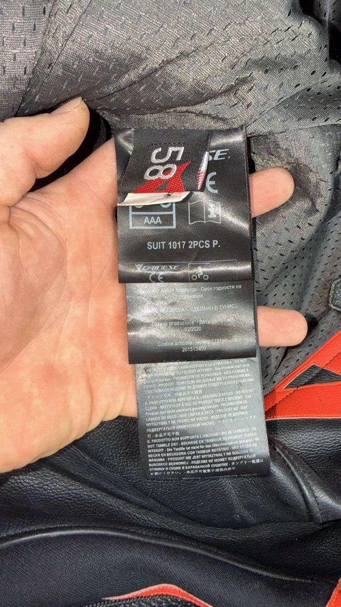 Dainese Completi: Dainese Lederkombi Herren, Grösse 58 – Usato da Kirchdorf AG venduto da Lino.wieduwilt 2