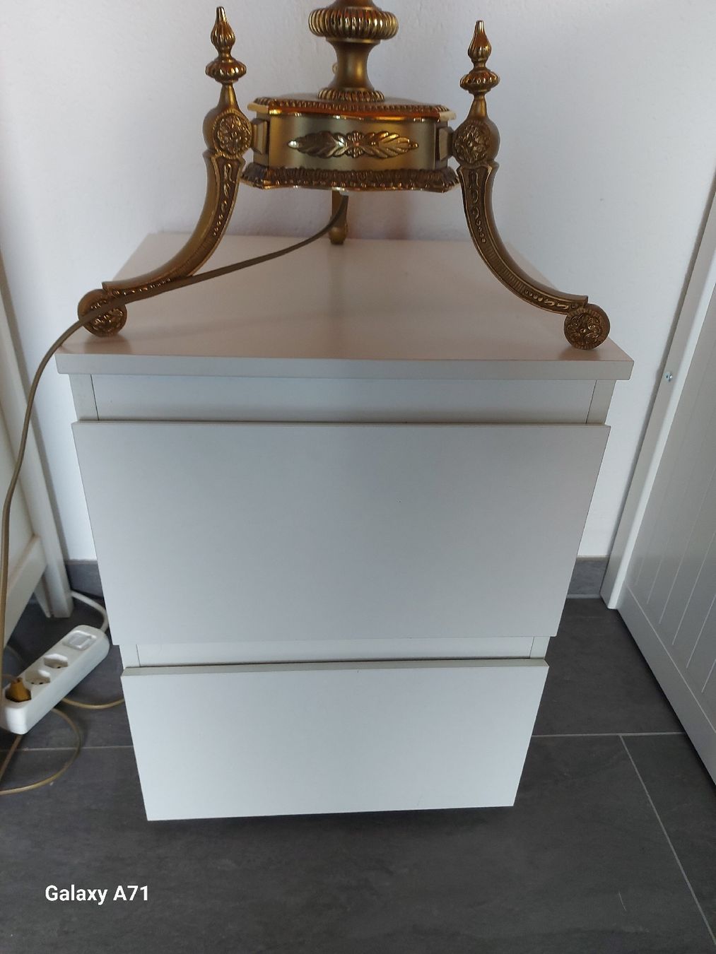 Commodes: Kommode weiss  – D'occasion à Rumisberg par AaronRodgers81