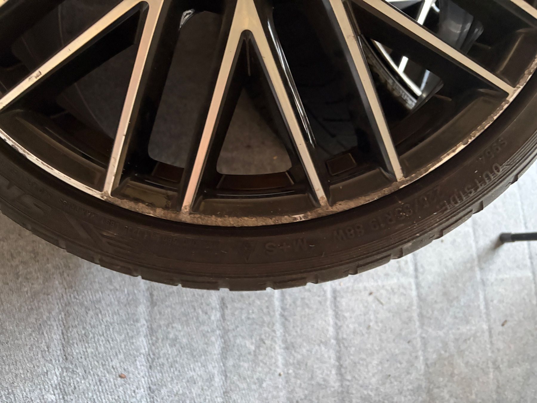 Seat Pneumatici & Ruote complete: SEAT Leon Cupra 5F Originalfelgen – Usato da Lotzwil venduto da YaMey35 6