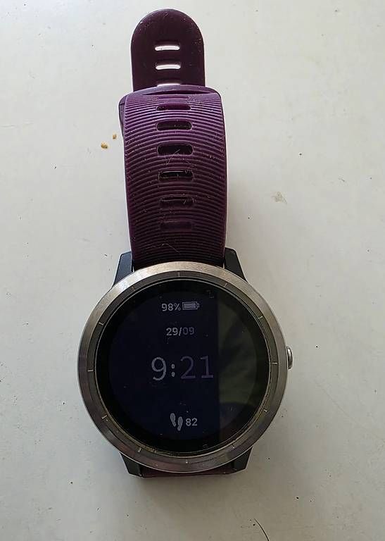 Garmin Smartwatch: Garmin Vivoactive 3 – Usato da Bevaix venduto da Nounoursch 2