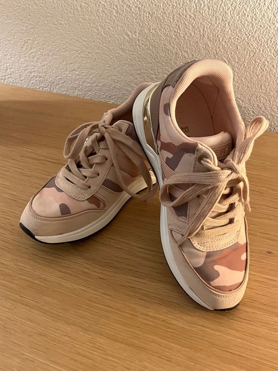 Guess best sale sneakers camouflage