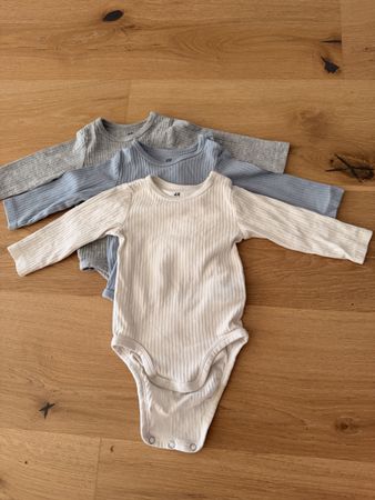 Baby Bodys von H&M, Grösse 62/68, Top Zustand!