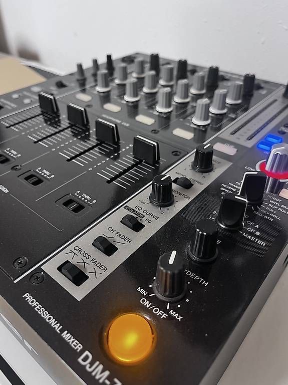 Console di mixaggio: Verkaufe Pioneer DJM 750  – Usato da Chur venduto da mic_fj22