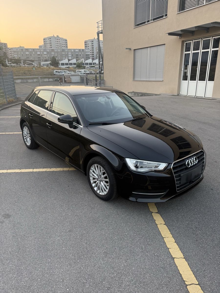 Audi Autos: Audi A3 Sportback S-tronic 150PS – D'occasion à Fribourg par inf_n9kg