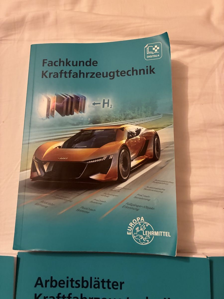 Libri: Schulbücher Automobil – Nuovo (secondo la descrizione) da Luzern venduto da Resello 1