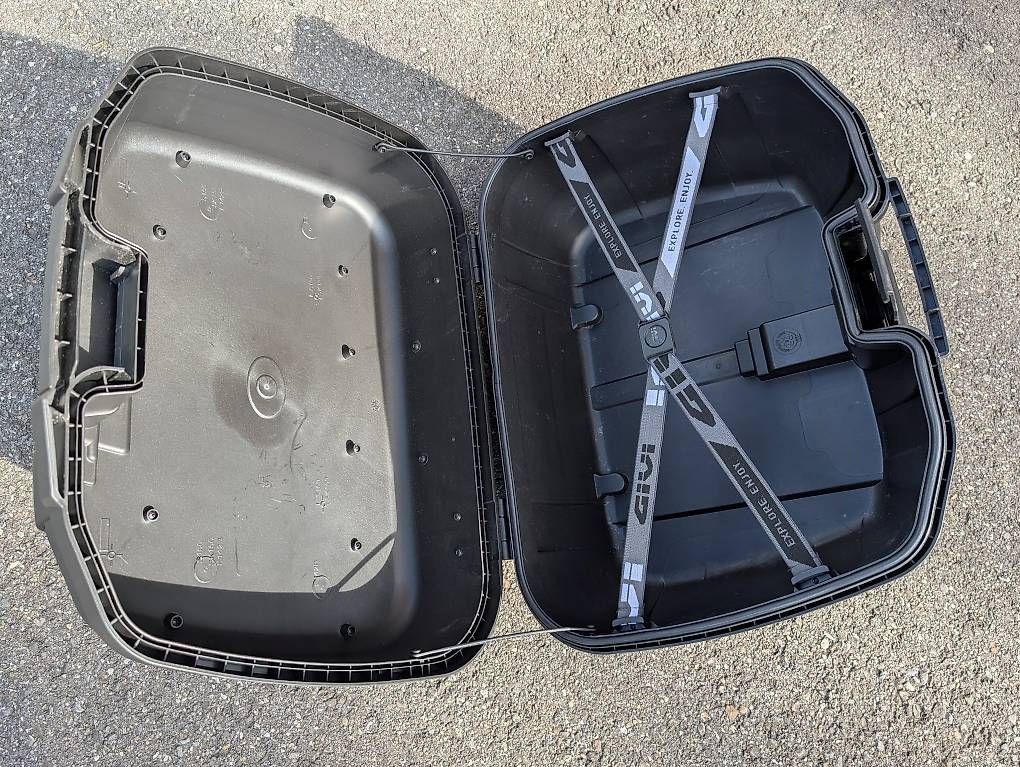 Topcase: Top-case Givi Trekker Light 52L – Nuovo e nell'imballaggio originale da Corcelles-le-Jorat venduto da jmirand 2