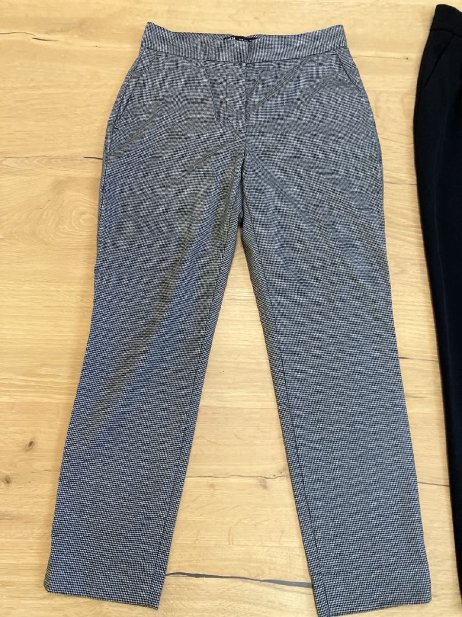 Pantaloni: Business Stoffhosen Grösse 36 – Usato da Weissbad venduto da Praxedis_P51 1
