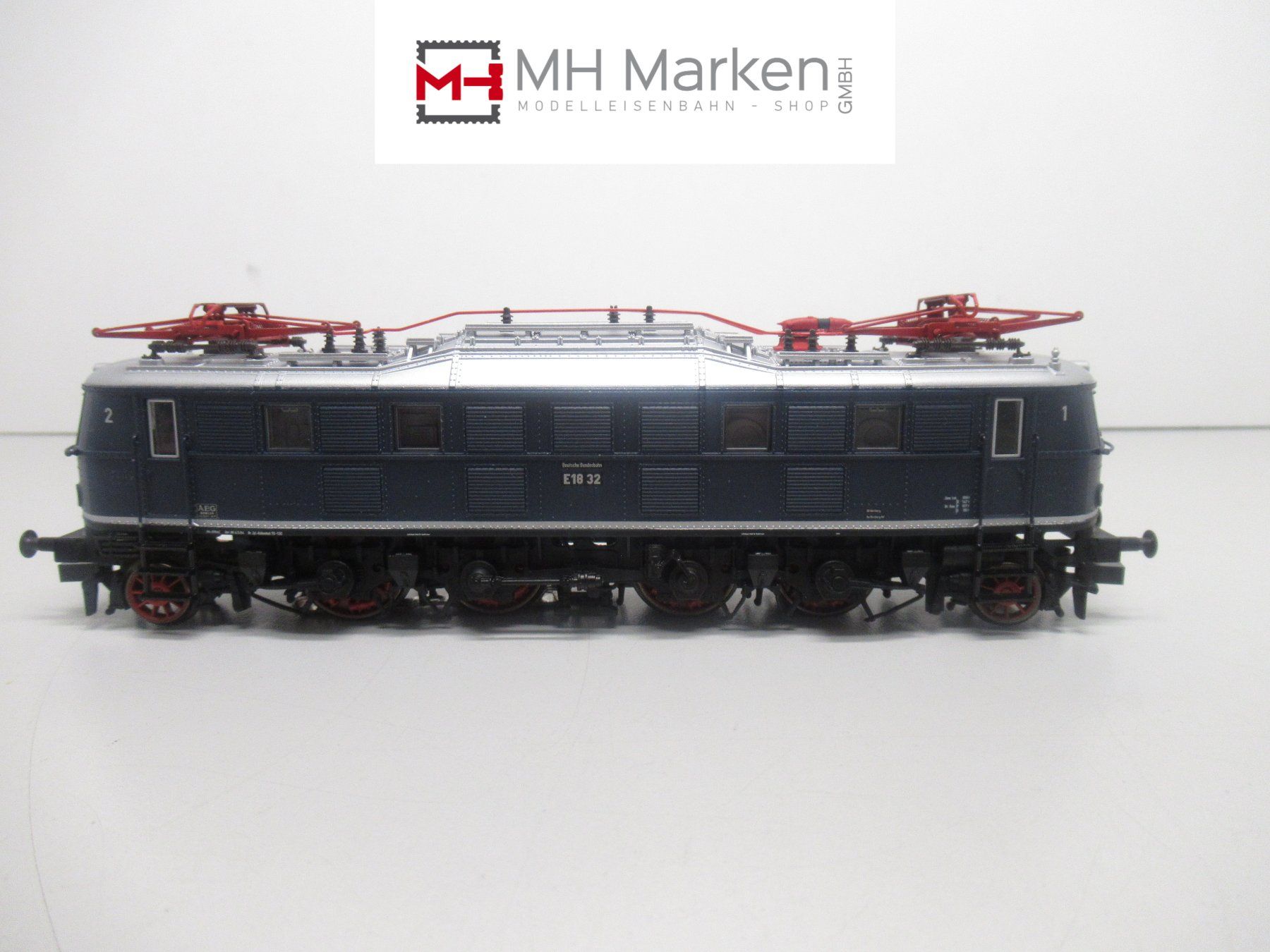 Trix Modelleisenbahnen: Trix 22451 E-Lok BR E18 Deutsche Bundesbahn Digital Sound DC – Gebraucht aus Basel von mhmarken