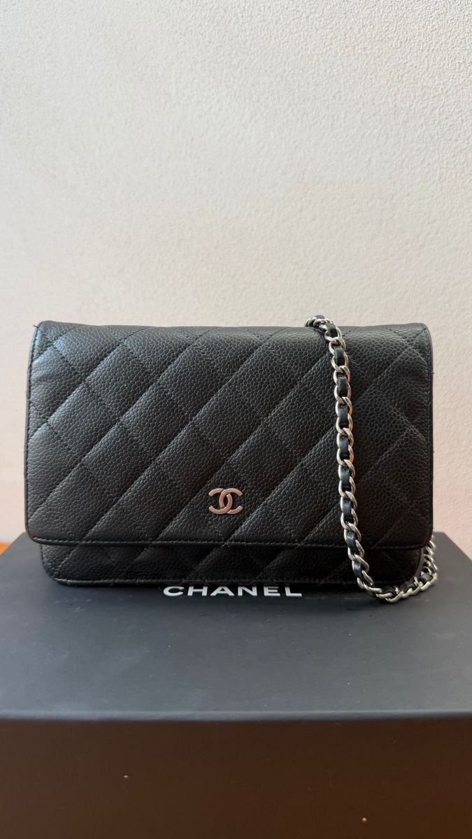 Chanel Borse da donna: Chanel Classic Timeless Wallet on Chain Black Caviar – Usato da Münchenstein venduto da watchpatrol 7