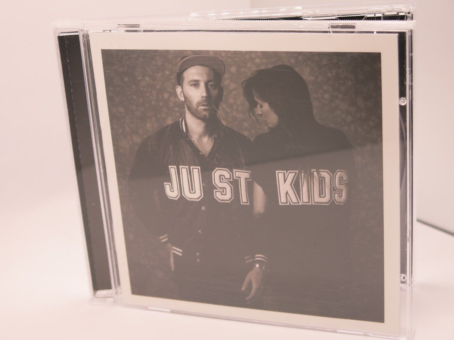 CDs: CD Mat Kearney – Just Kids – Gebraucht aus Ernetschwil von luisvonerni