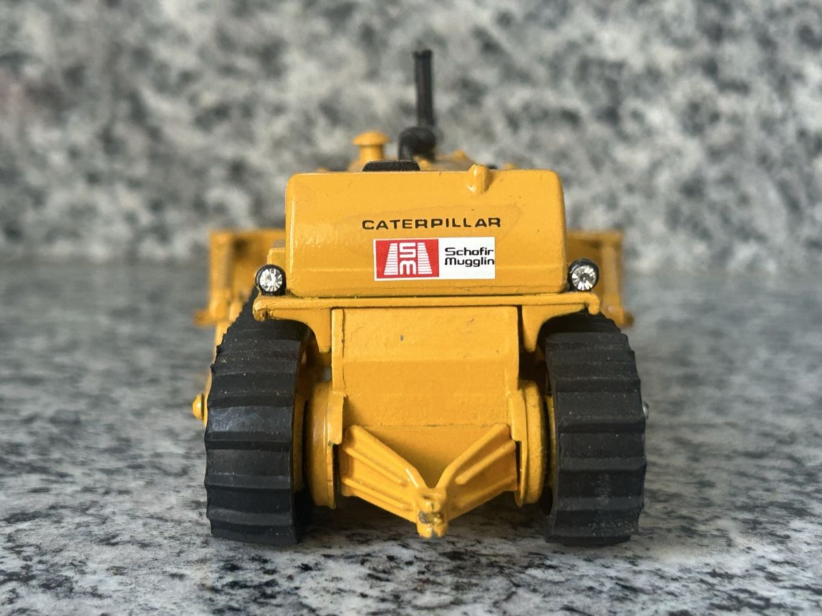 Caterpillar Kit di modellismo & Modellini statici: Caterpillar D8 K , 1:50 , Arpra – Usato da Horw venduto da Tigercat635 3