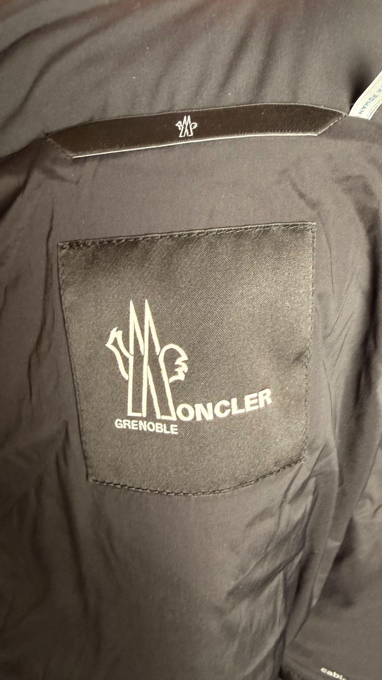 Moncler Giacche: Moncler Grenoble Lamoura – Nuovo (secondo la descrizione) da Burgdorf venduto da ime_f9f6 5