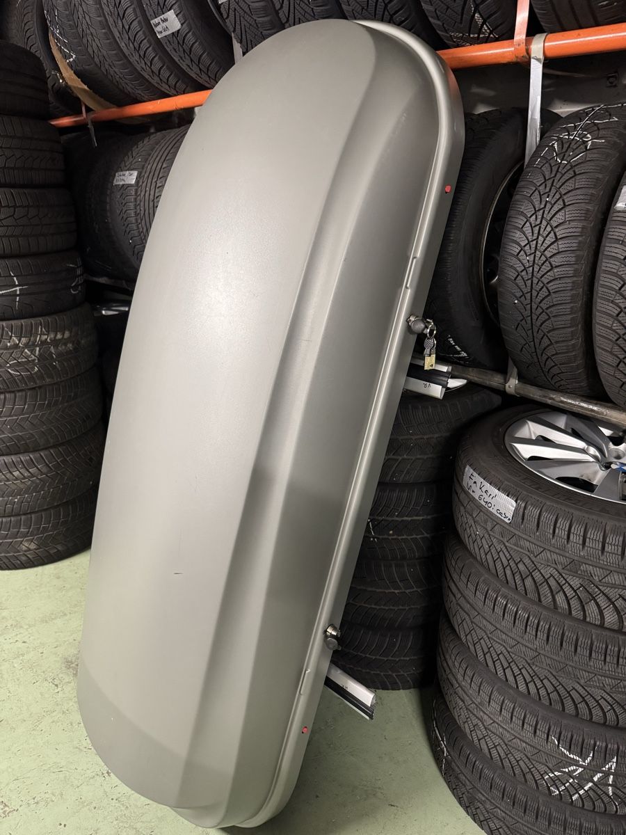 Box da tetto: Dacia Duster Dachbox 2022 Modell – Usato da Thun venduto da ZS7 1