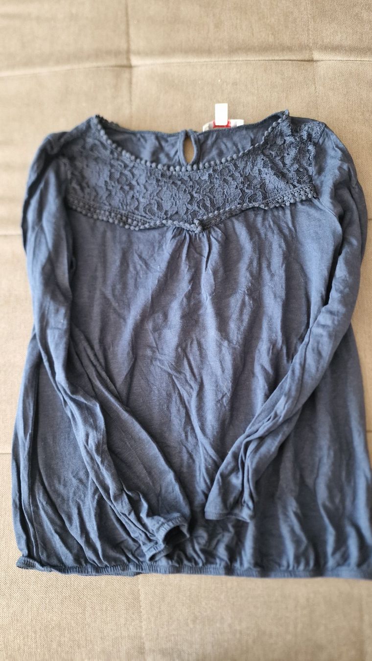 Esprit T-Shirts: Esprit Shirt – Gebraucht aus Kerns von onewayticket