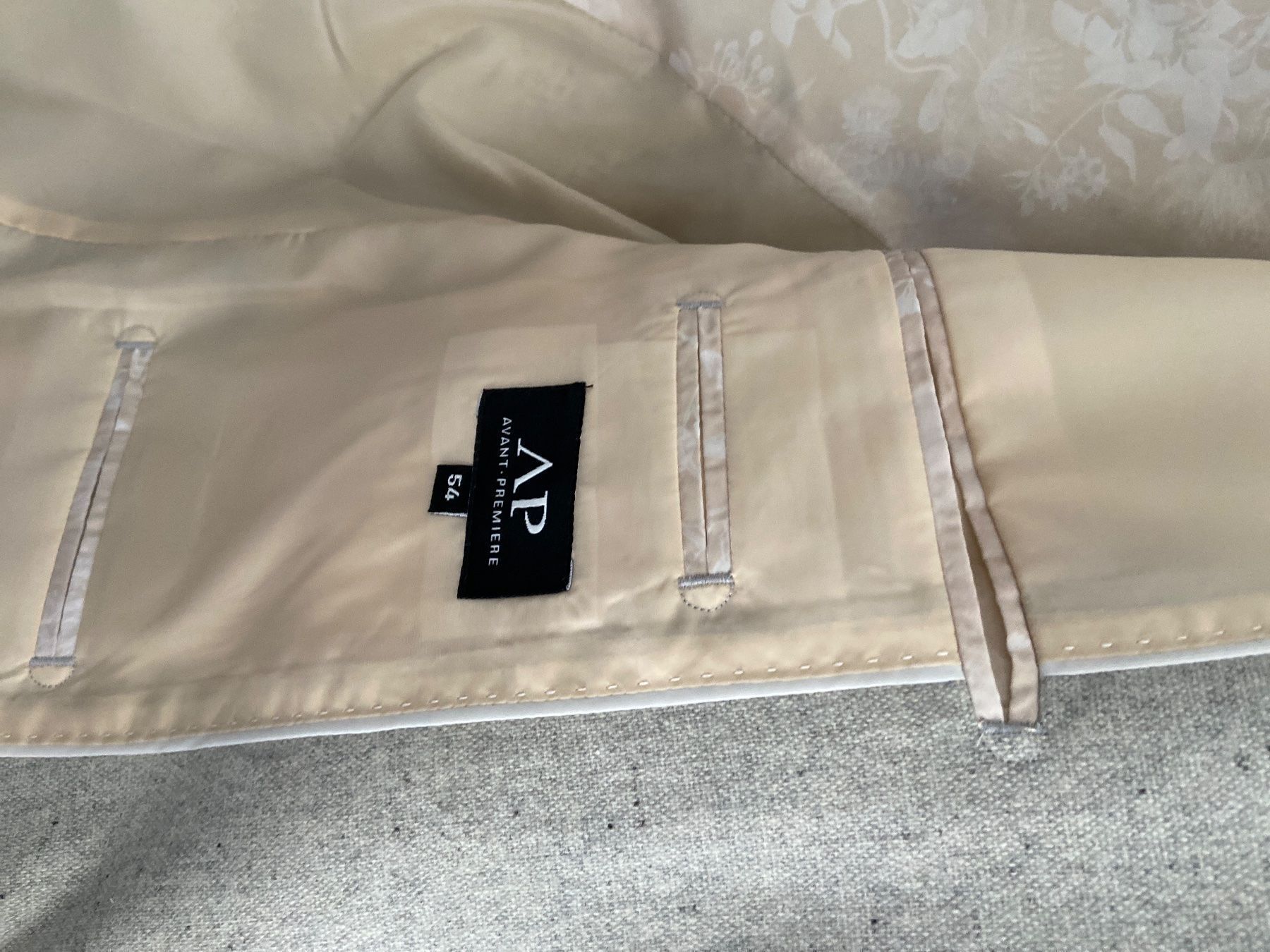Completi: Herren Blazer von Avant Premiere grau – Usato da Zug venduto da Hehe 5