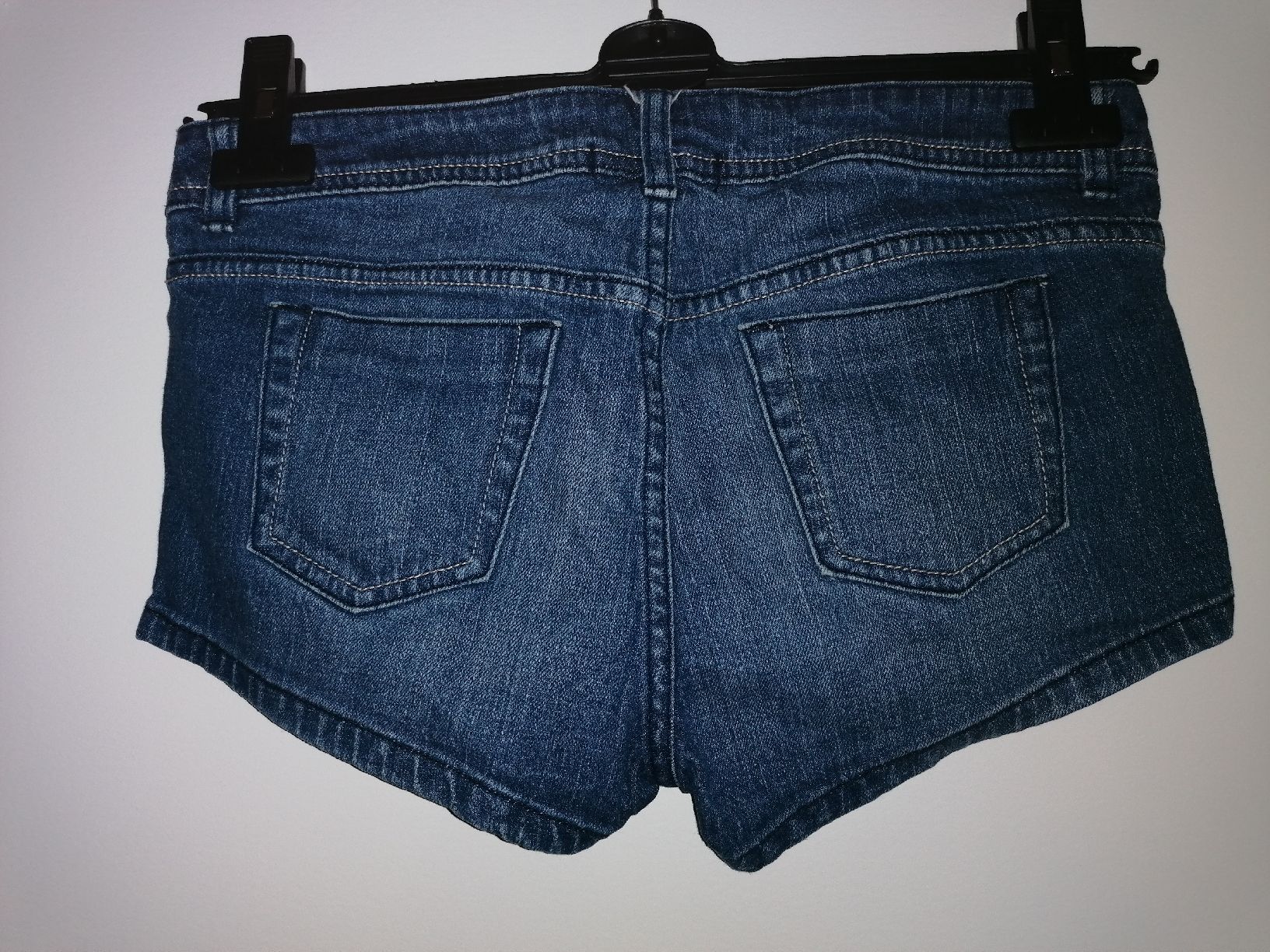 Tally Weijl Jeans: kurze Hose – Gebraucht aus Dübendorf von an_nk8z 1