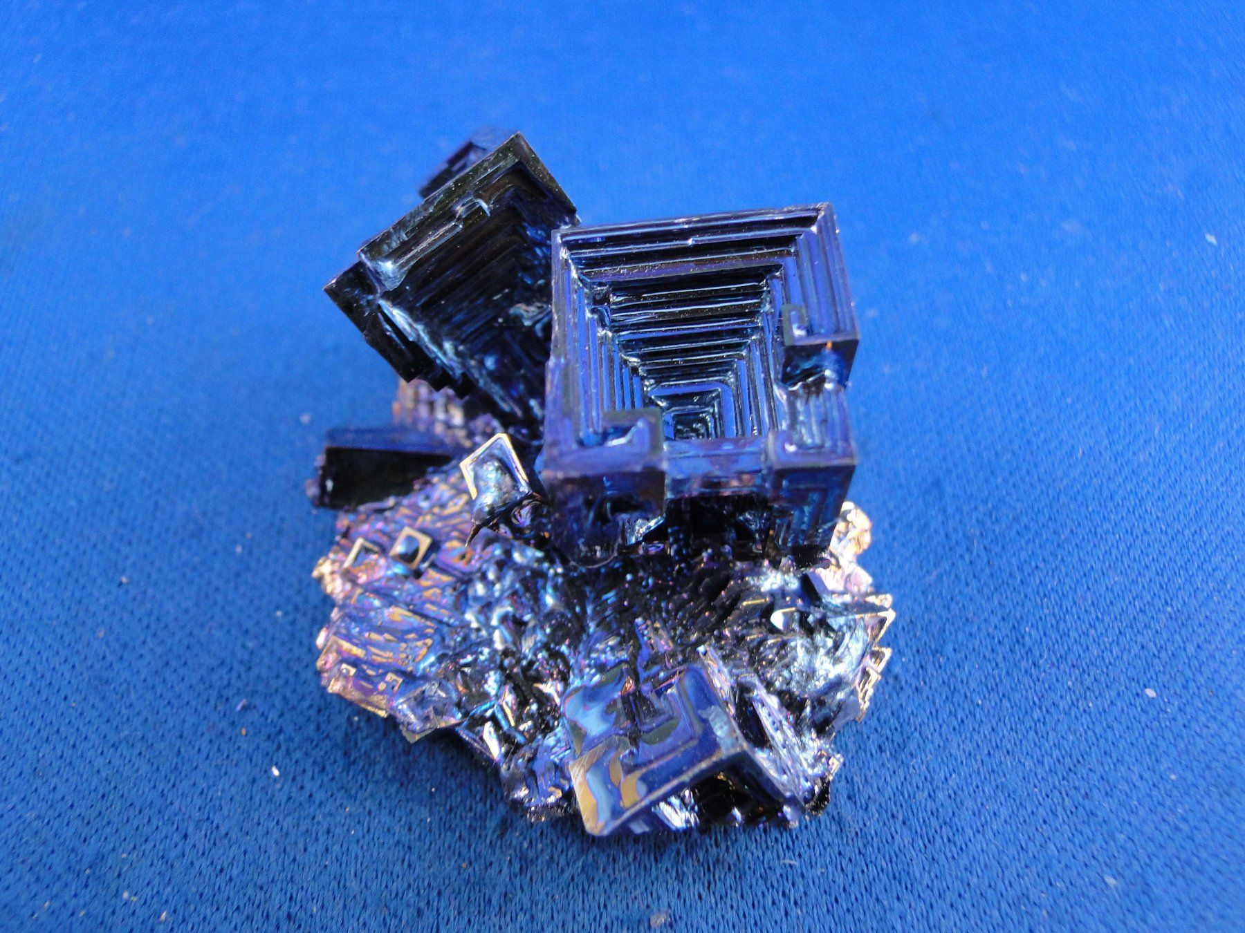 Minerali & Pietre curative: Bismuth – Usato da Schinznach Bad venduto da Demerald 2
